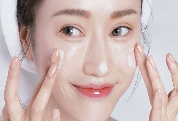 Massage mặt giúp làm sạch da từ sâu bên trong