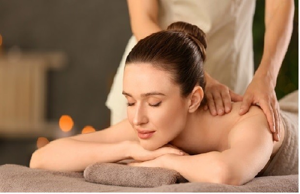 Massage lưng venice spa